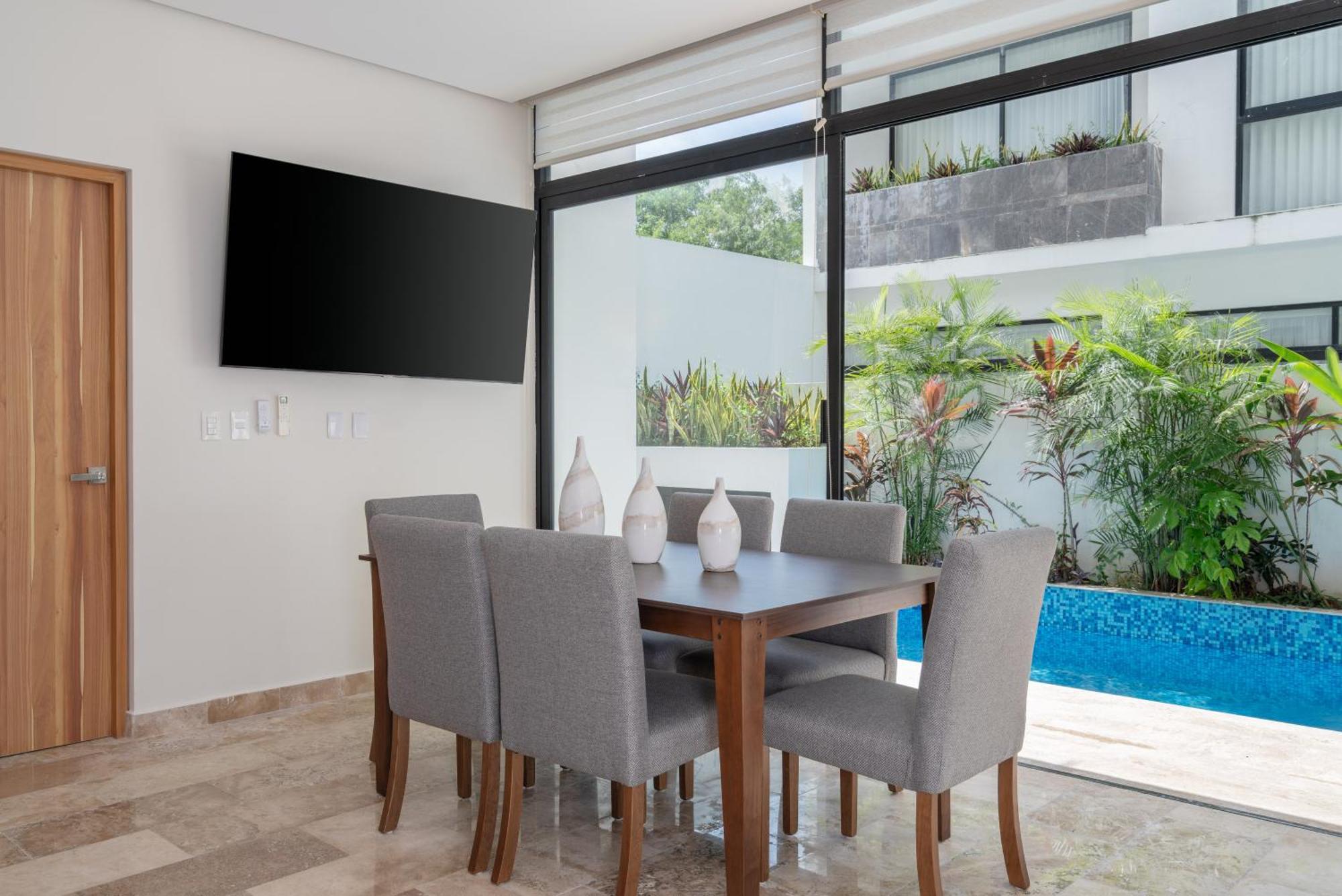 Ideal Escape Private Pool & Near The Apartment *